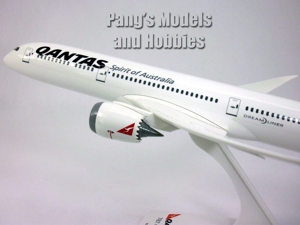 Boeing 787-9 787 Dreamlinr Qantas 1/200 Scale Model by Sky Marks