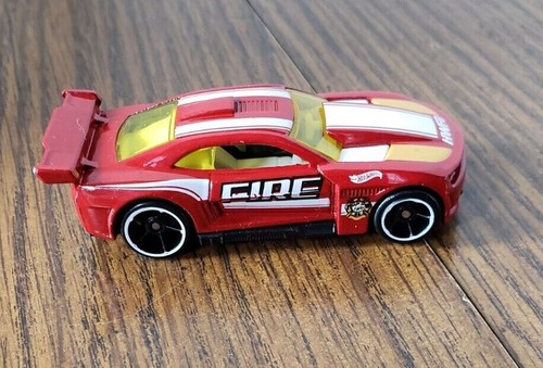 2020 Hot Wheels Rescue Series Red 2011 Chevy Camaro - Picture 3 of 5