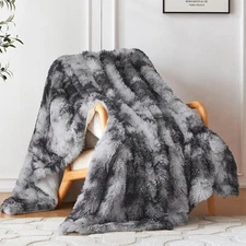 COOVA Ultra Soft Faux Fur Throw Blanket – Fuzzy Fluffy Cozy Microfiber Blanket