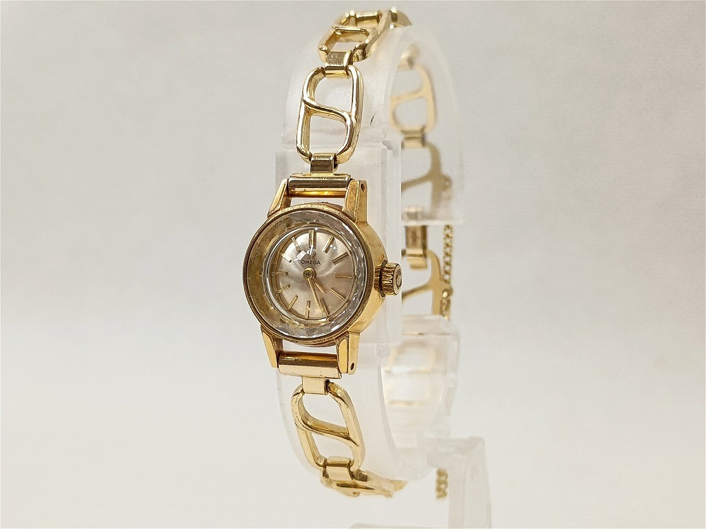 Omega Manual-Winding Luxury Timepiece