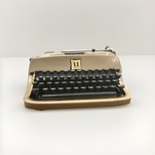 Underwood Vintage Manual Portable Typewriter Quiet Tab With Case thumbnail