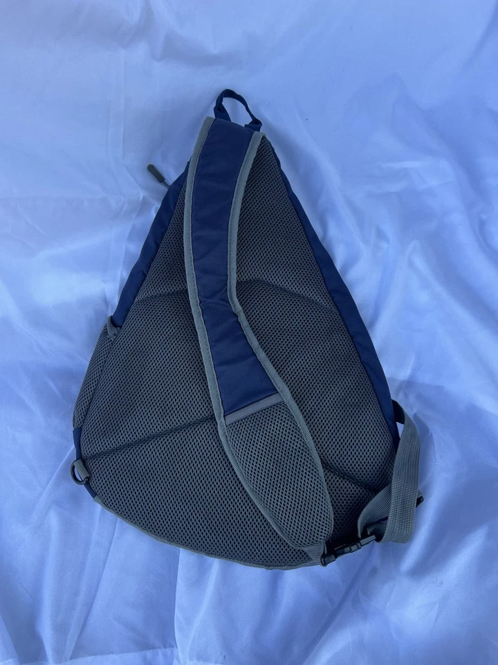 Disney Cruise Line Náufrago Club Bandolera Bolso Mochila Bordado Impresionante Foto 2 de 4