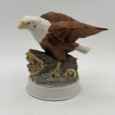 Bald Eagle Figurine Royal Heritage Americana Birds in Flight Collection