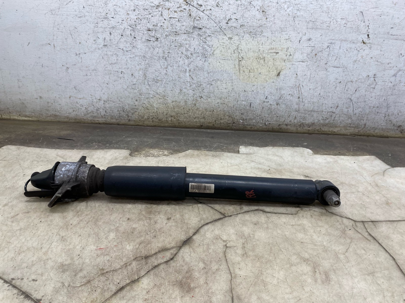 2015-2020 BENTLEY BENTAYGA (B) LEFT RIGHT REAR SHOCK ABSORBER *109K* 4M0616031AC