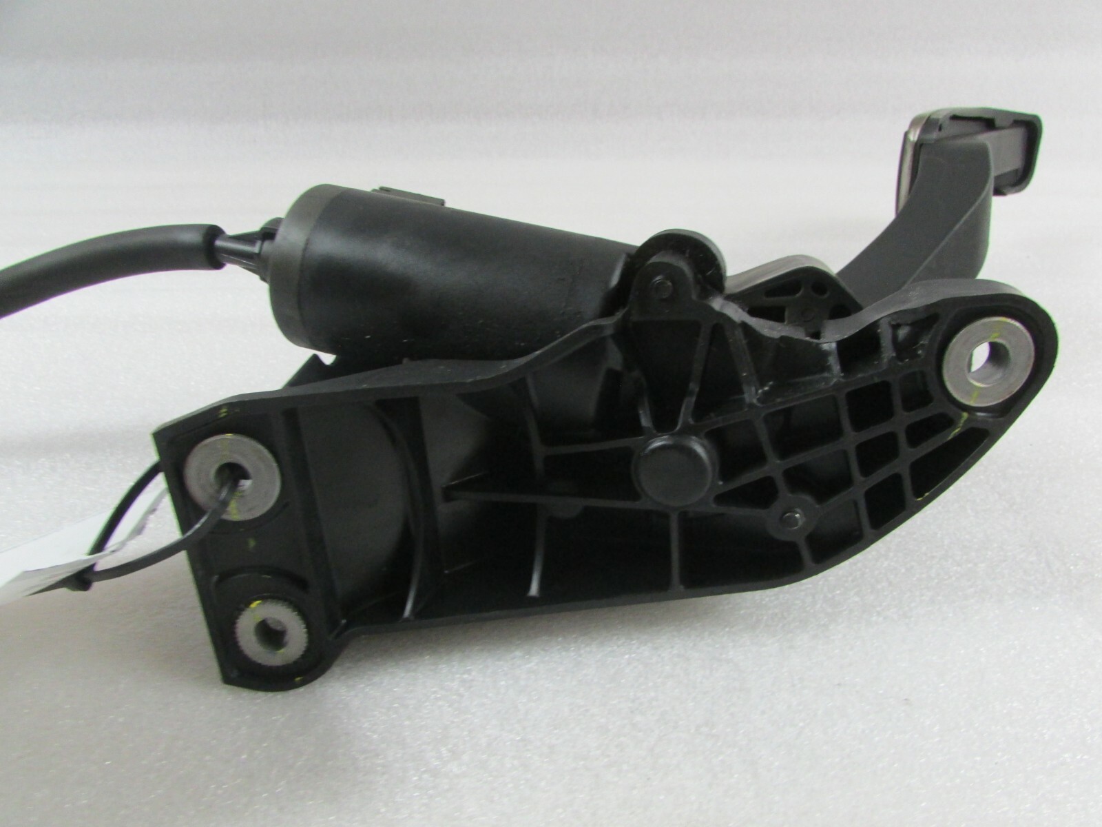 2014 Maserati Quattroporte, Complete Gas Pedal, Used