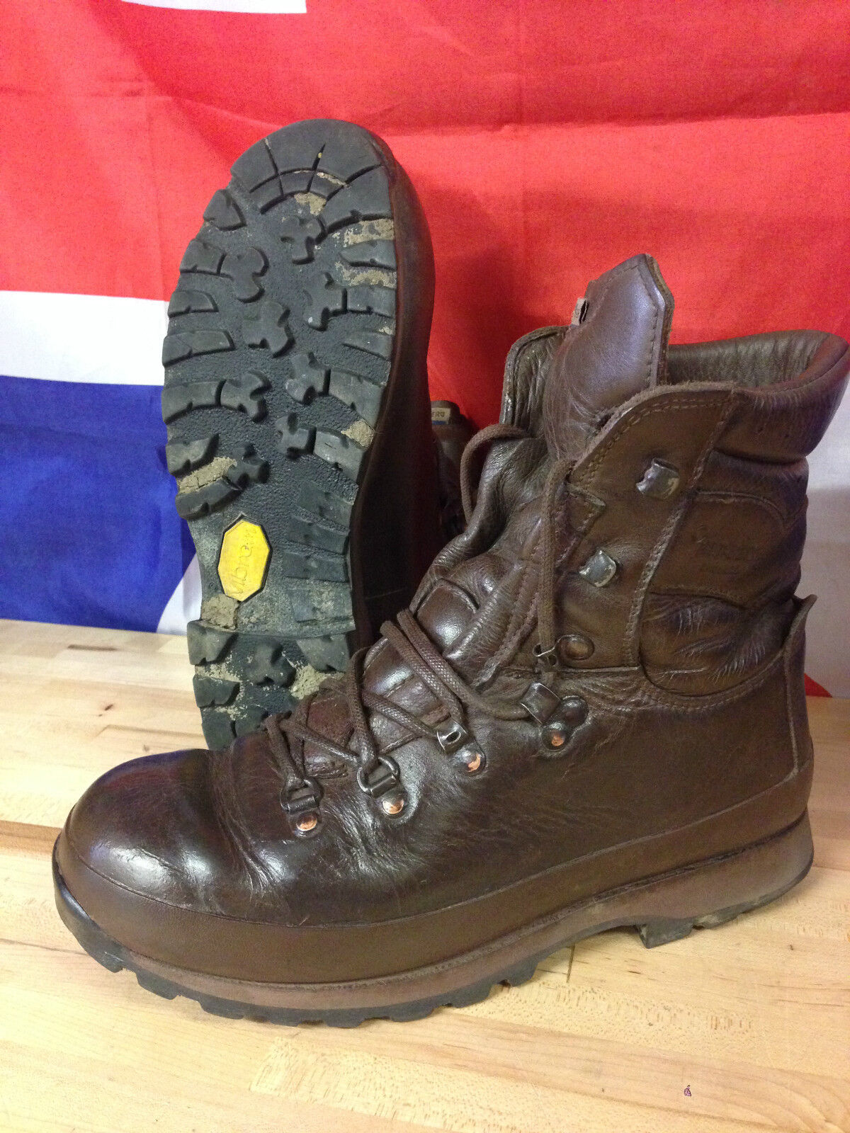 Genuine British Army Brown Alt-Berg Altberg Combat Boots Grade 1 & | eBay