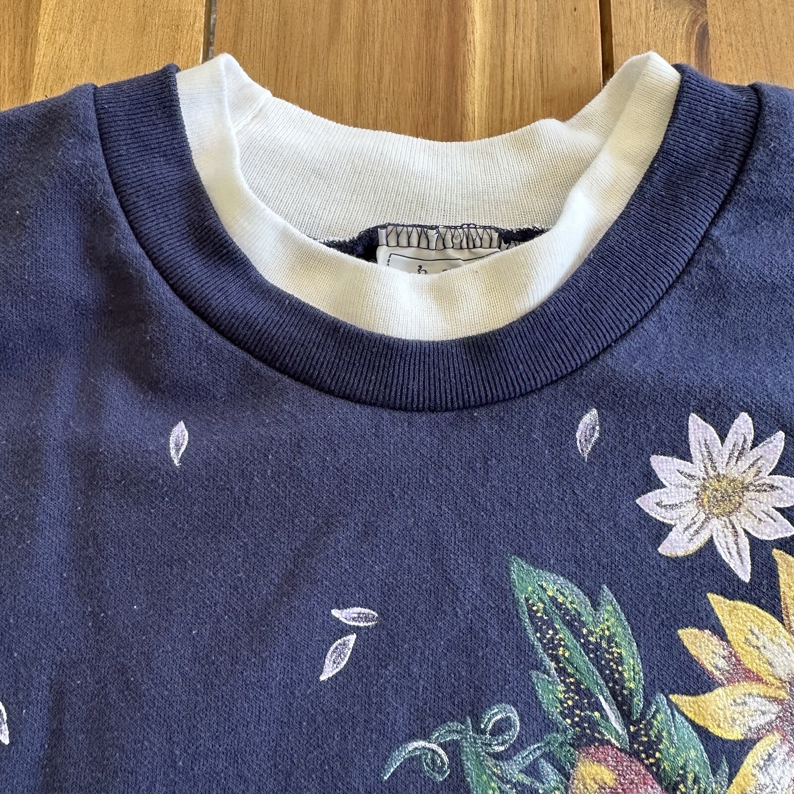 VINTAGE Basic Editions Pullover Sweatshirt Womens… - image 3