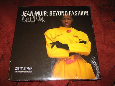 Jean Muir Beyond Fashion Sinty Stemp and Felicity Green (2009, Hd) PTLY  SLD 9781851496211| - Main Image