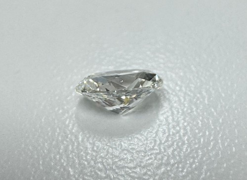 0.91 carat Natural Diamond | GIA certified | Shape - Oval | Color- G | SI1 - Picture 5 of 6