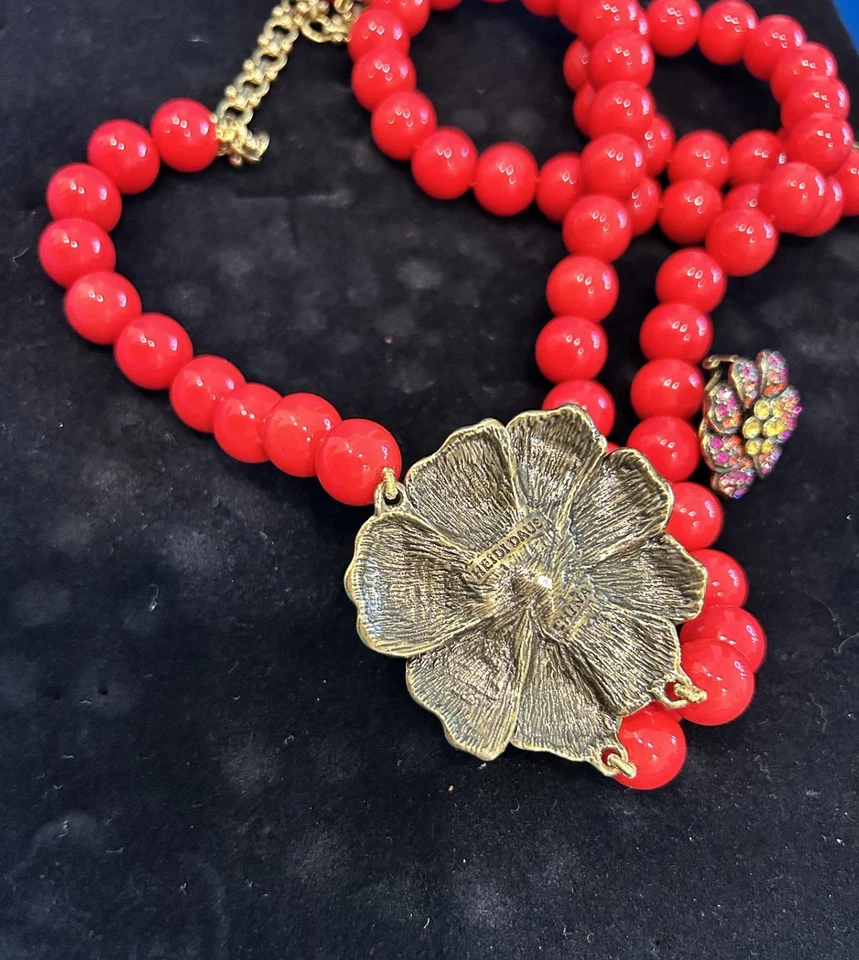 De Colección Heidi Daus "Divine Miss Daisy" Rojo Cuentas Cristal Distintivo Collar Pendiente Foto 3 de 4