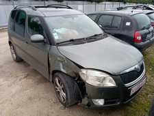 Porte avant et accessoires Skoda ROOMSTER