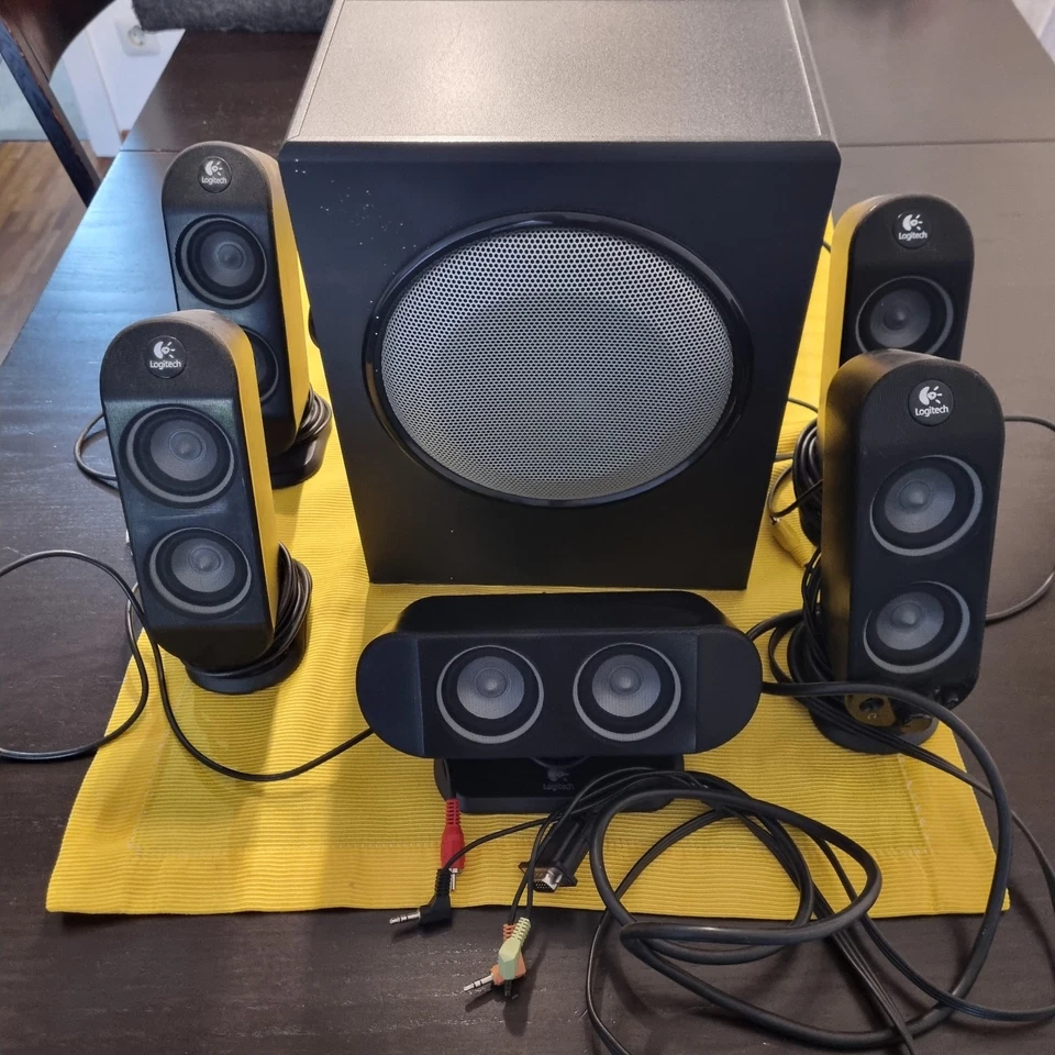 Logitech X-530 5.1 PC-Lautsprechersystem, Surround Anlage, Aktiv Subwoofer