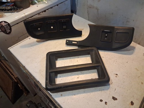 1987-91 Ford F-150 F-250 Bronco Lower Dash Radio Heater Control Bezel Trim Set 3 - Picture 2 of 14