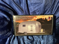 MOTOR CITY CLASSICS AIRSTREAM CARAVAN WOHNWAGEN 1:18 NEU OVP