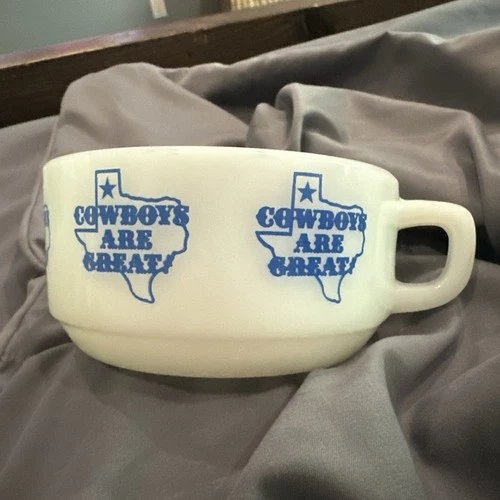 Vtg RARE Anchor Hocking Fire-King Dallas Cowboys Are Great Chili Soup Bowl NFL