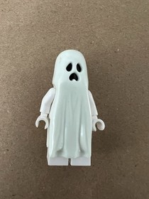 Lot of 5 Minifigs - Incl (3) Glow-in-the-dark Ghosts - 2012 Lego Monster Fighter
