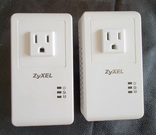 Lot of 2 ZyXEL Powerline AV500 Mbps Wall-Plug Adapter AC Pass through PLA4215 