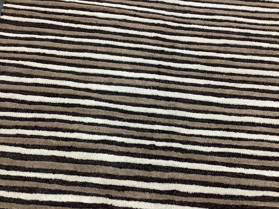 Alfombra WAMPUM PÚRPURA 5'-0" x 8'-0" defecto, precio reducido 1172678284 MSR3619C-5 Foto 2 de 4