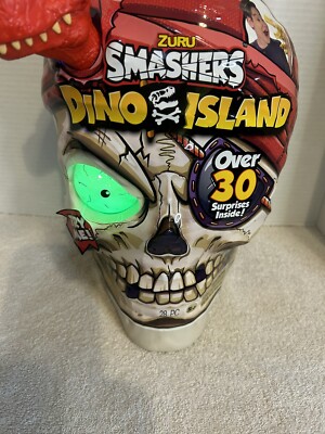 Zuru Smashers Dino Island Giant Skull 32Piece Adventure Surprise Toy Set New