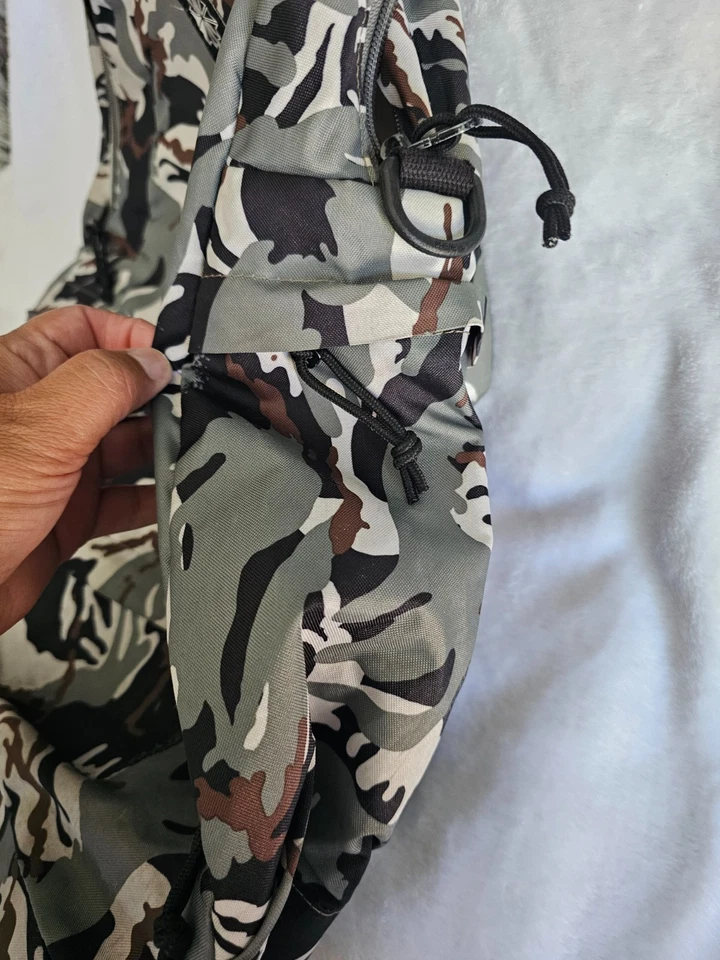 锐步经典背包迷彩迷彩学校学院拉链 19 英寸高 X 宽 16 — 第 4/4 张图片