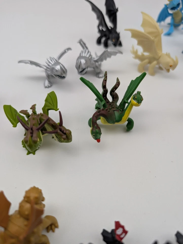 Lote de 25 mini figuras de Cómo entrenar a tu dragón caja misteriosa de 1,5-2" sin dientes Foto 4 de 4