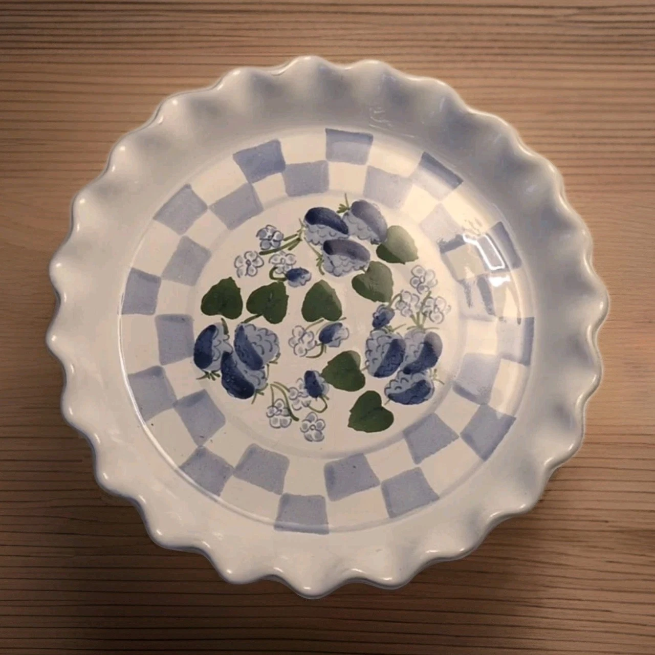 Mesa International Bakeware Pie plate (Fruit and berries design) 10" Diameter
