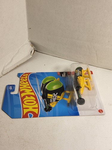 2023 Hot Wheels HW Rescue 8/10 - SKYFIRE - 239/250 - HKJ23 - Picture 6 of 12