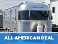 2026 Airstream Flying Cloud 25FBQ