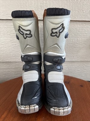 VERY RARE SWEET FOX RACING TRACKER JR MODEL SILVER COMP BOOTS