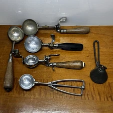 Vintage Ice Cream Scoops Indestructo Hamilton Beach Keiner Williams Wood Handles