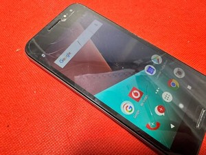 Vodafone Smart N8 - 16GB - VFD-610 Smartphone Display gesprungen