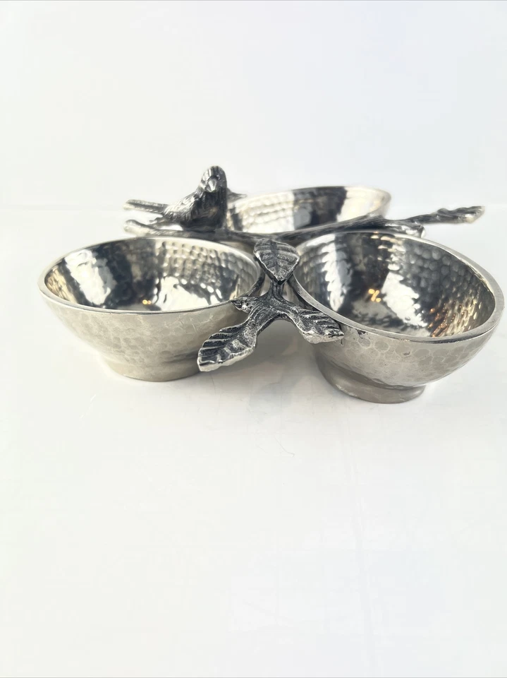 Plato para servir 3 compartimentos con condimento de metal de aluminio Mudpie Bird Accent Foto 2 de 4