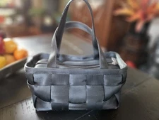 Harveys Seatbelt Short handle Boxy Tote