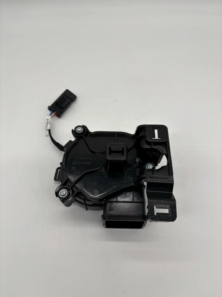 Mercedes W177 CLA C118 Luefter Kühlsystem Kühllüfter Batteriegebläse A1779067303 - Image 2 of 4