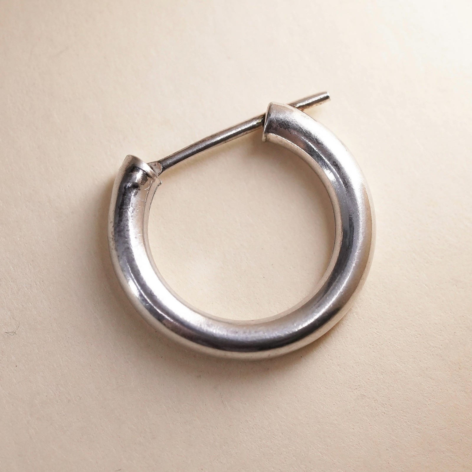 SINGLE EARRING 0.75", sterling silver loop minima… - image 1