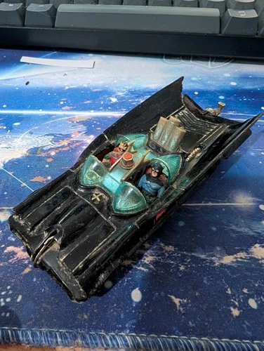 Corgi Toys Batmobile with Batman and Robin Vintage, Vintage. See Description