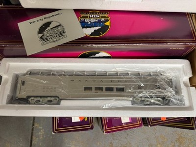 MTH Santa Fe 70  Streamilined Vista Dome Passenger Car - Smooth - 20-67152