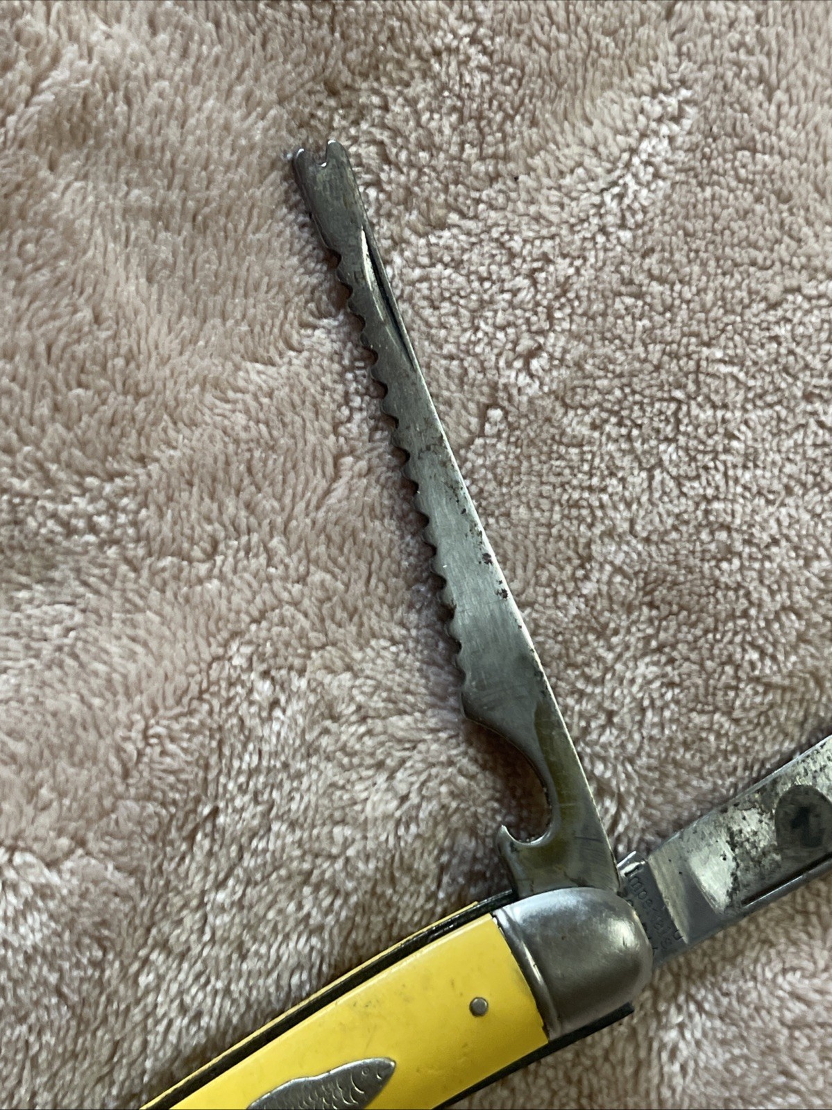 Vintage Imperial Folding Fishing Knife Prov. R.I. USA . Pearl