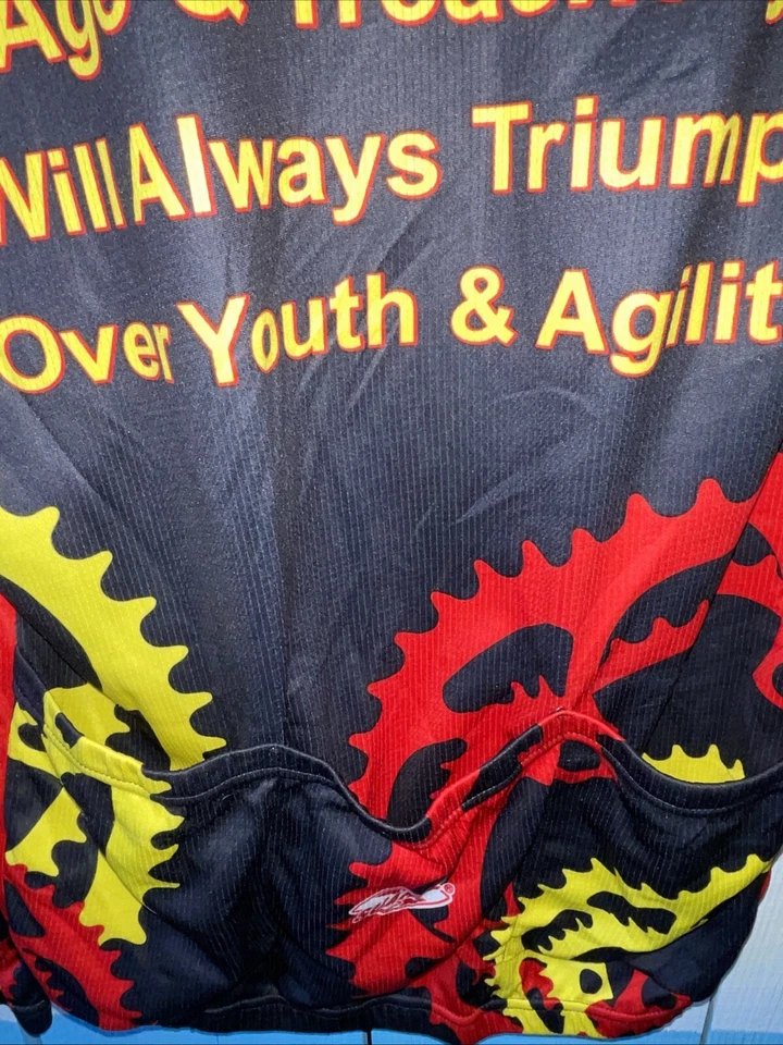 Camiseta masculina manga longa Suarez Wear Old Fart Cycling Team vermelha/preta/amarela com zíper M - Imagem 4 de 4