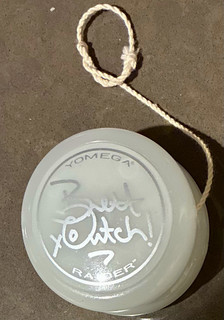 Yomega Raider Glow in the Dark Yo Yo RAIDER Brett Outch! Signature 2000