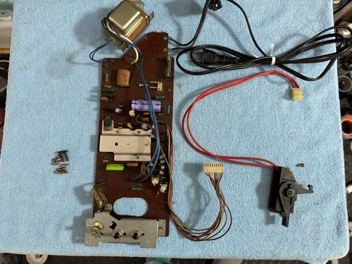 Technics SL-1600 Turntable For parts original circuit board  working Tested