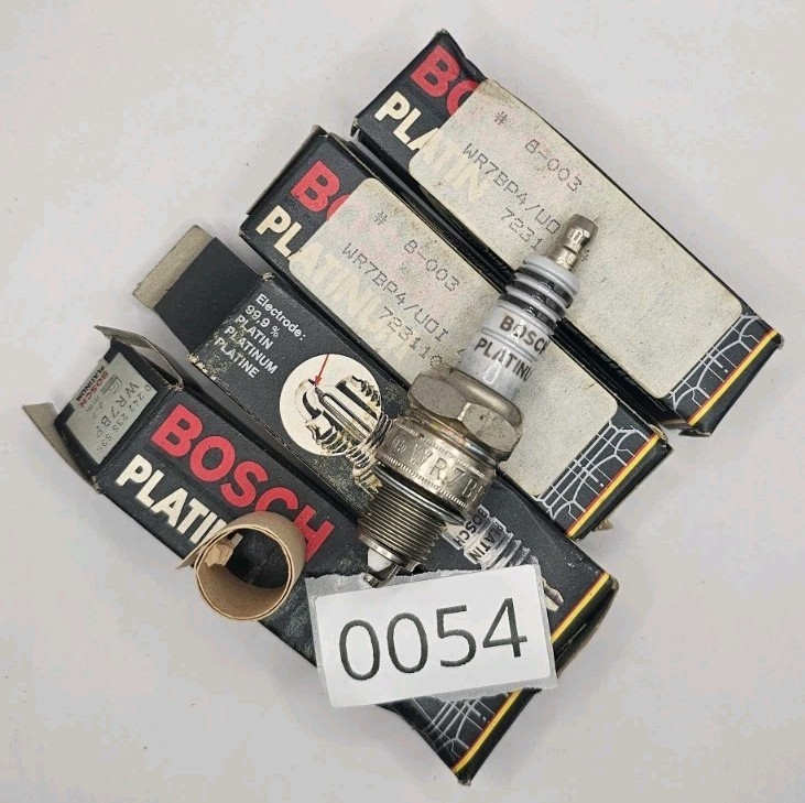 4-Pack  Platinum Spark Plug Bosch WR7BP Discontinued Model