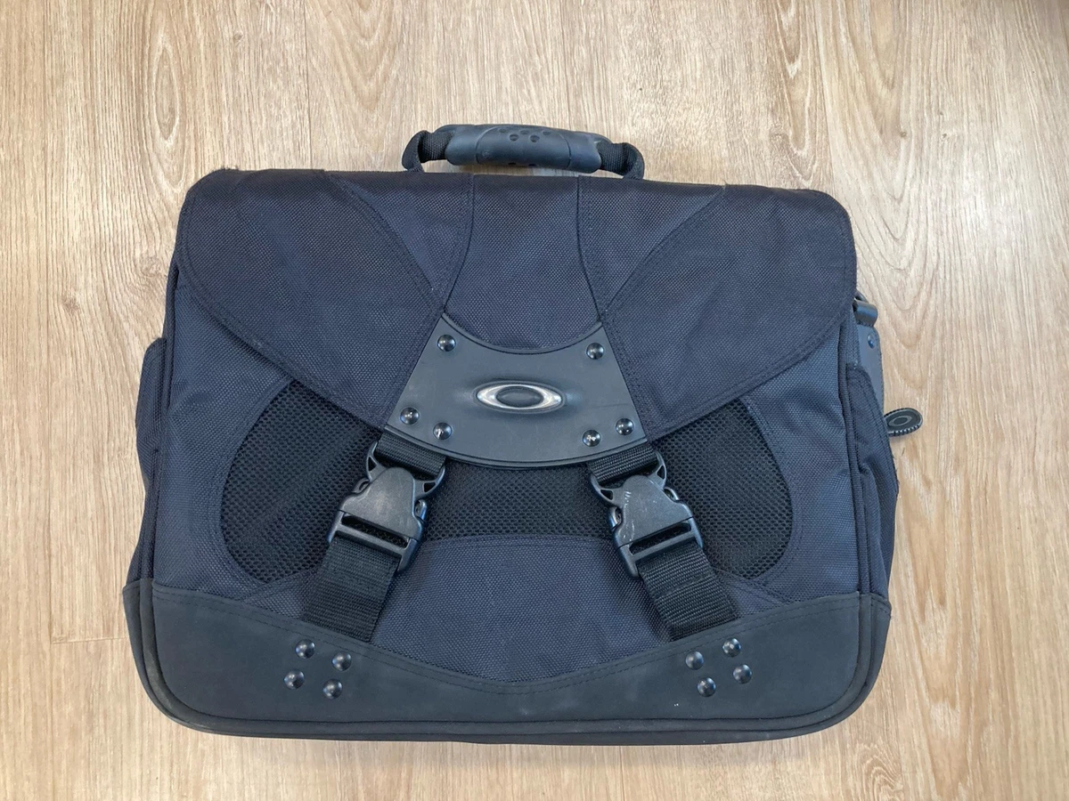 Oakley Men's Nylon Messenger Bags for sale | eBay