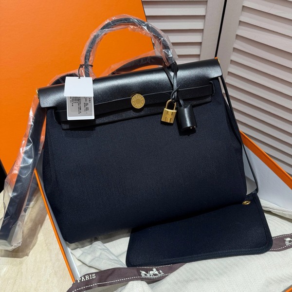 Authentic Pre‑Owned Hermès Herbag 31