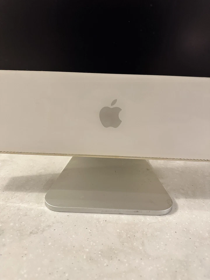 Apple iMac A1174 20" Desktop (2005) Core 2 Duo 2.0GHz 2GB RAM – Tested Working - Image 2 of 4