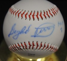 GAYLORD PERRY Signed Rawlings Baseball PSA/DNA