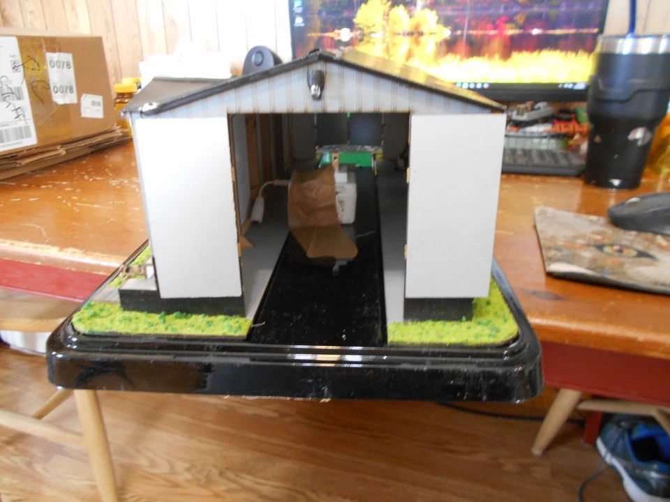 O Scale Trains Menards 2015 B&O Engine Repair Shop Rare LN OB - Image 2 of 4