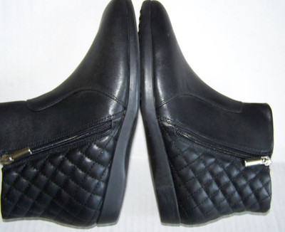 Black Ankle Boots Comfortview Womens 8.5 M CEIL All Black Quilted Comf NEW $80