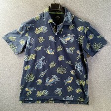 IZOD Saltwater Shirt Men L Blue Fish Animal Print 3 Button Relaxed Classics Polo