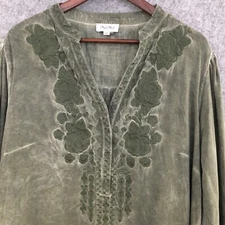 Angel Heart Boutique Top 1X Tunic Floral Embroidered Split Neck Lined Roll Tab